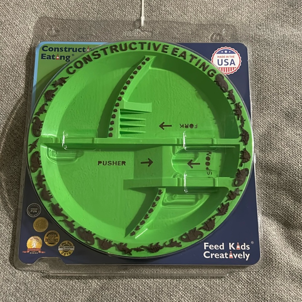 Constructive Eating Plate dinosaurs 🦕 
Feed kids creatively